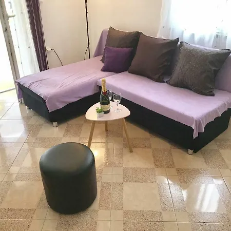 New With Terrace And Garden Апартаменты Медулин